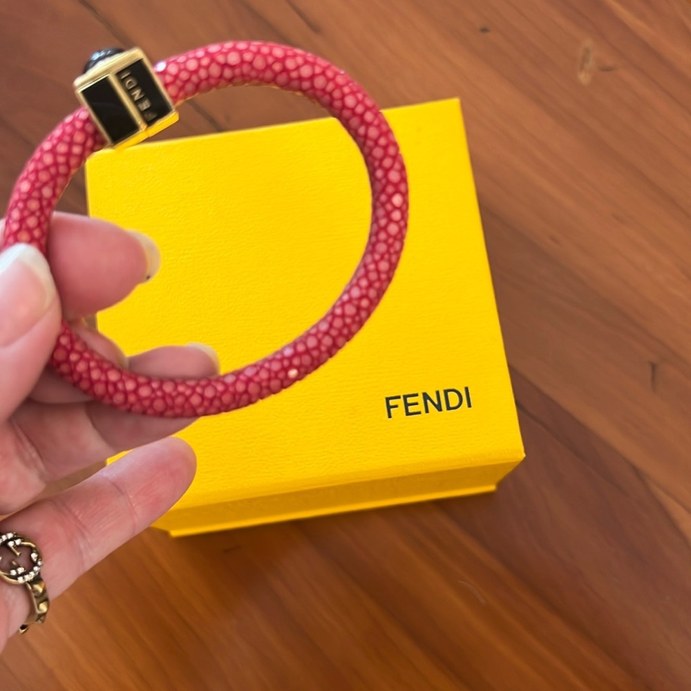 FENDI Stingray Bracelet